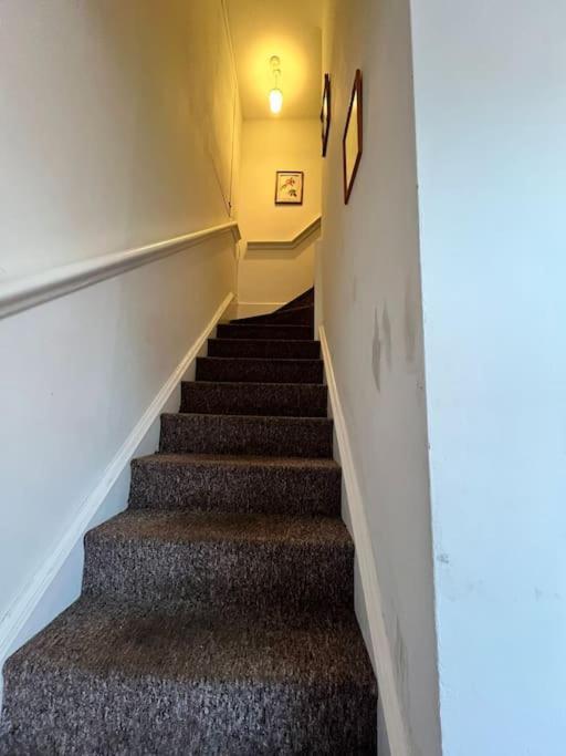 Bright, First Floor, One Bedroom Flat In Wimborne Wimborne Minster Exterior photo