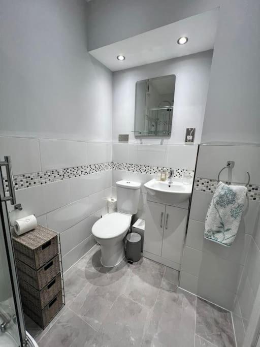 Bright, First Floor, One Bedroom Flat In Wimborne Wimborne Minster Exterior photo